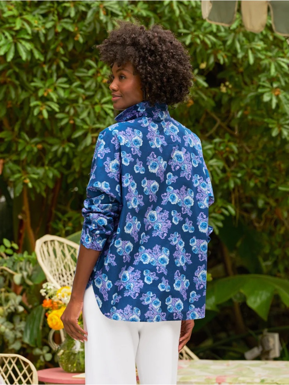Frank & Eileen Oona Continuous Sleeve
Button Up in Blue/Purple Floral - Large - Picture 2 of 11
